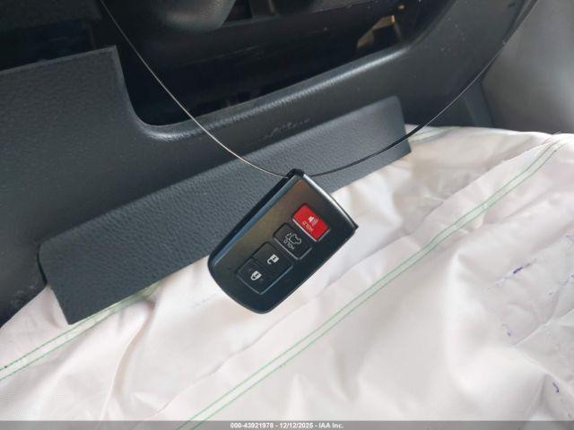 Toyota RAV4 Hybrid Se Image 6