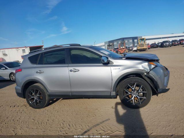 Toyota RAV4 Hybrid Se Image 9