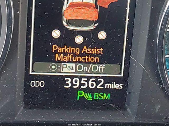 Toyota RAV4 Hybrid Se Image 16