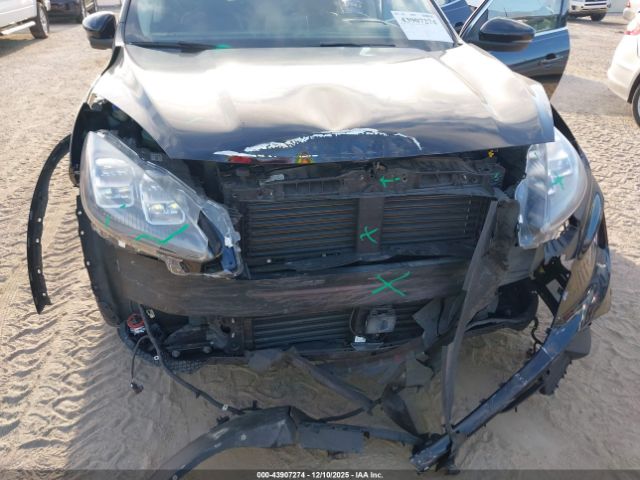 Ford Escape Titanium Image 14