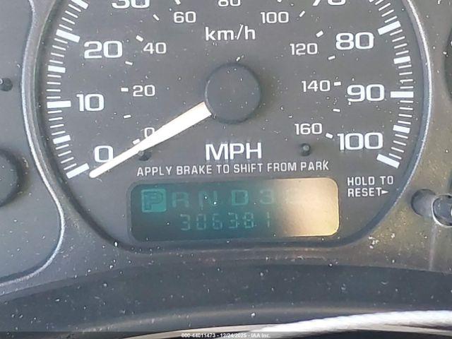 Chevrolet Silverado 1500 Lt Image 8