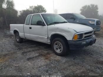  Salvage Chevrolet S-10