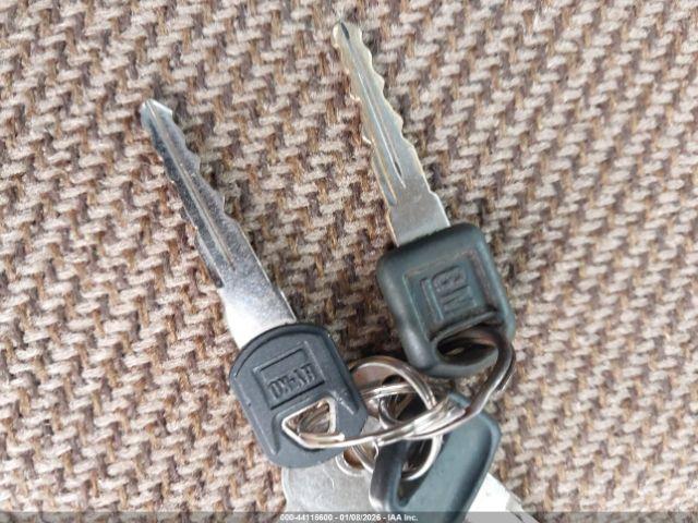 Chevrolet S-10 Ls Fleetside Image 13