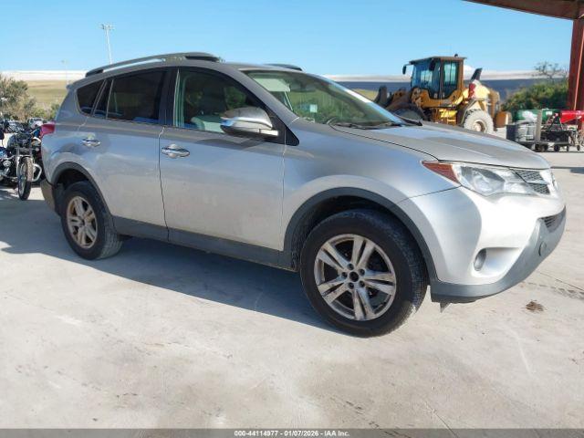  Salvage Toyota RAV4