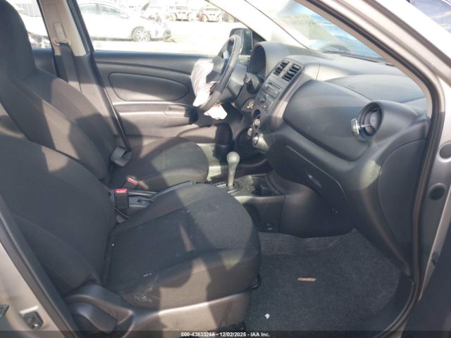 Nissan Versa 1.6 S+ Image 4