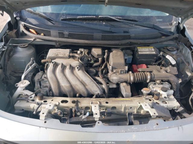 Nissan Versa 1.6 S+ Image 5