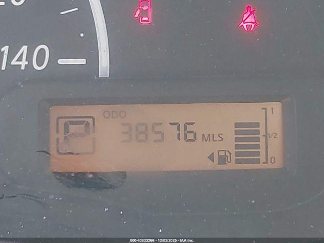 Nissan Versa 1.6 S+ Image 9