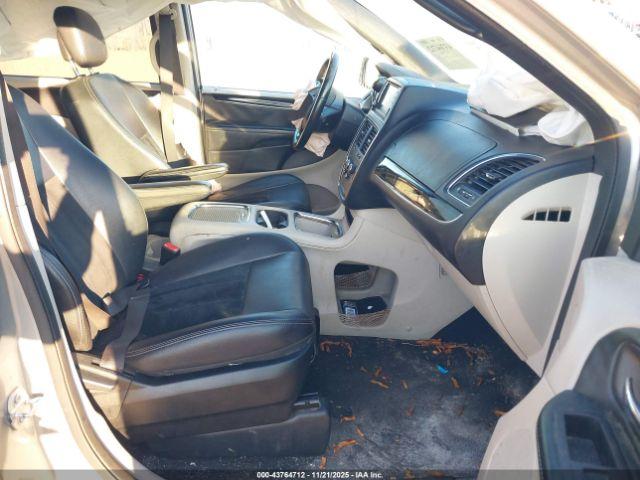 Dodge Grand Caravan Sxt Image 12