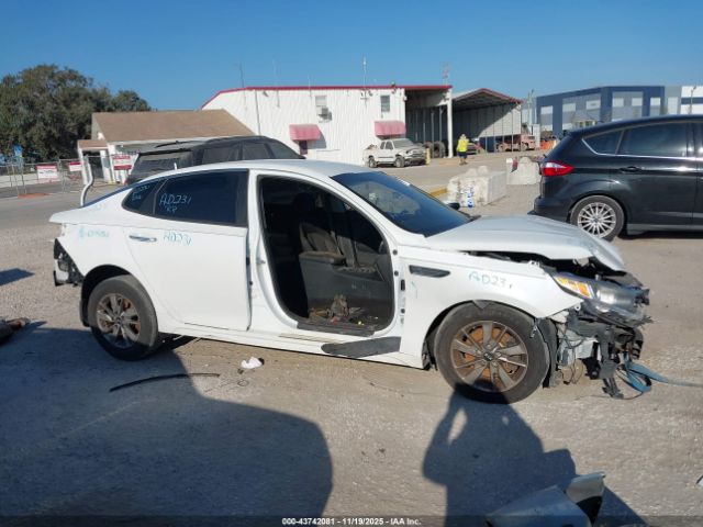 Kia Optima Lx Turbo Image 5