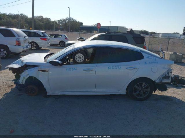 Kia Optima Lx Turbo Image 8