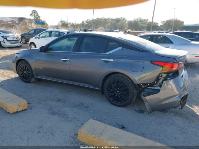 Nissan Altima Sv Fwd Image 11