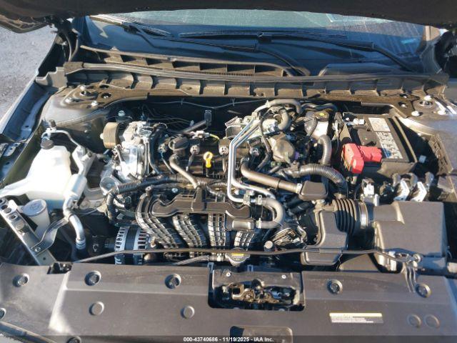 Nissan Altima Sv Fwd Image 2