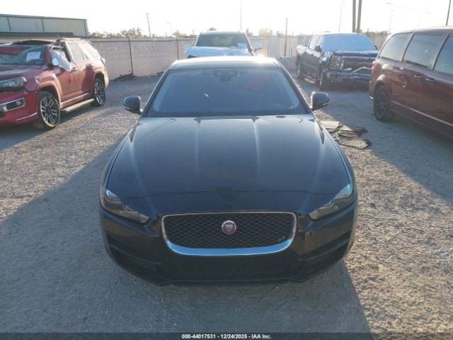 Jaguar XE 25t Image 14