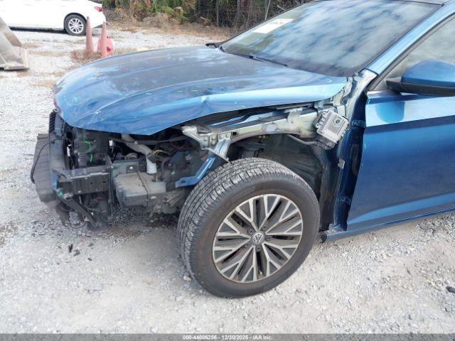 Volkswagen Jetta Image 13