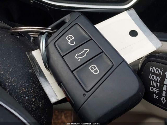 Volkswagen Jetta Image 5