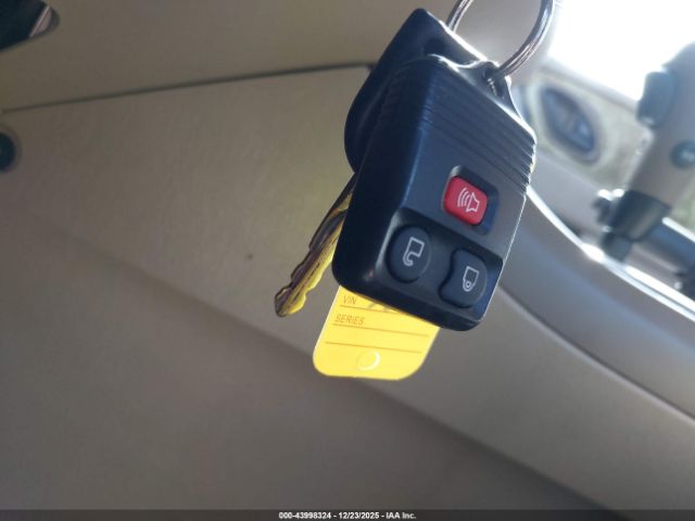 Ford Escape Image 11