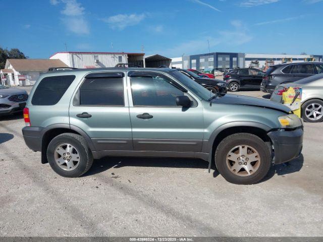 Ford Escape Image 10