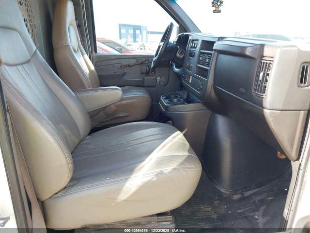 Chevrolet Express Work Van Image 2