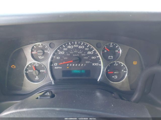 Chevrolet Express Work Van Image 15