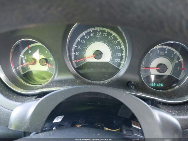 Chrysler 200 Lx Image 5