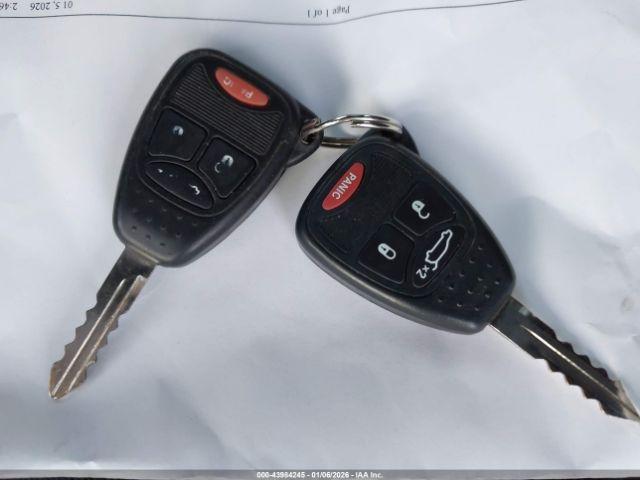 Chrysler 200 Lx Image 6