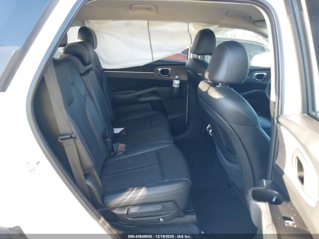 Kia Sorento X-line S Image 4