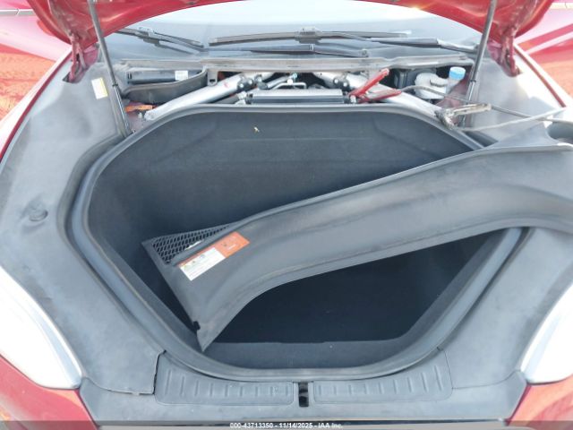 Tesla Model S Image 12